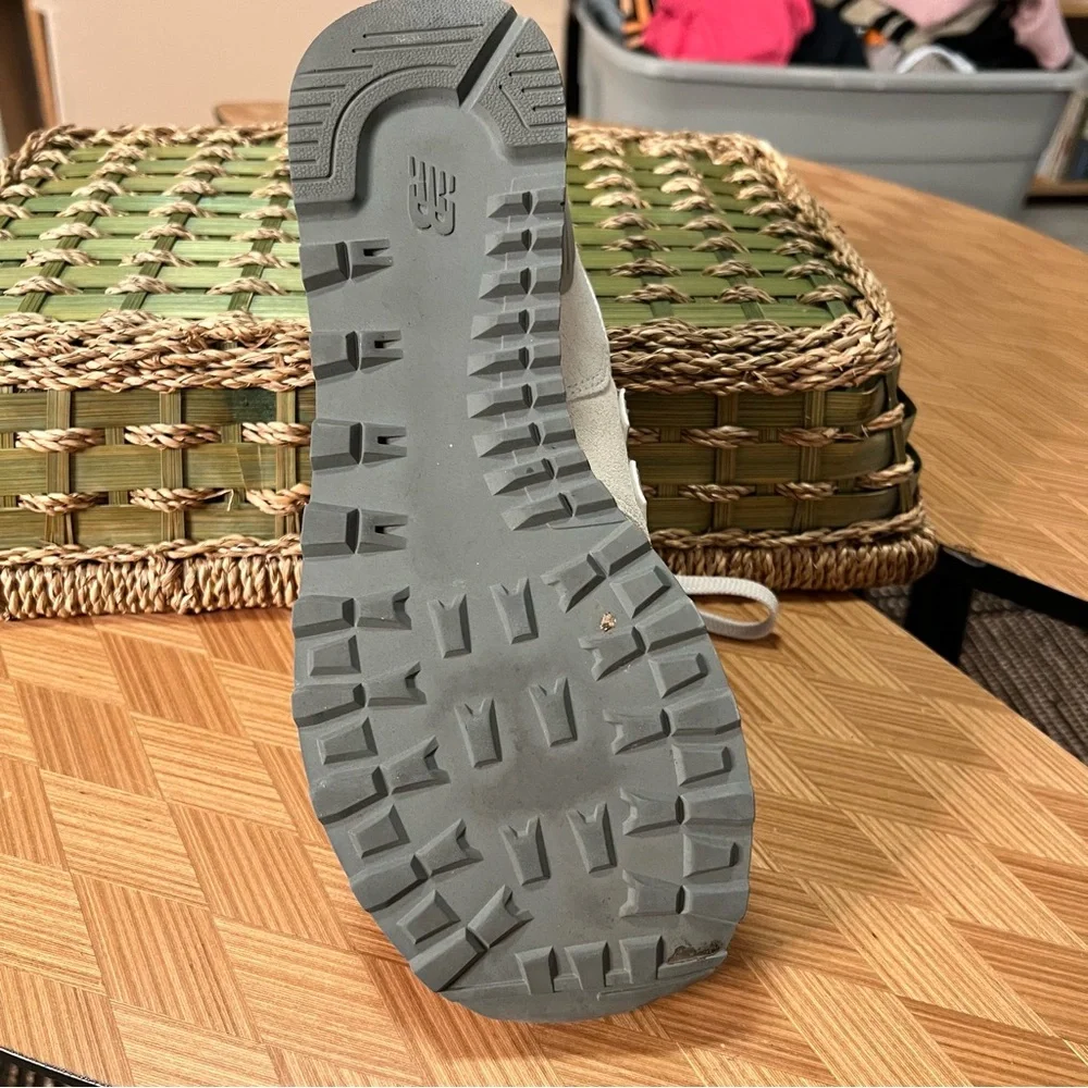 New Balance 547 Series Cream and Pink Sneakers (Gently used) - Picture 8 of 8